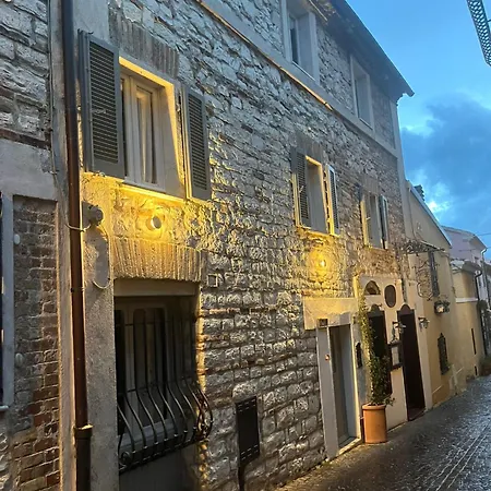 Maison Mari