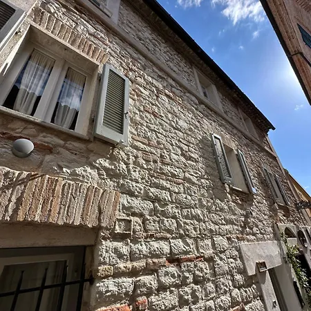 Maison Mari *